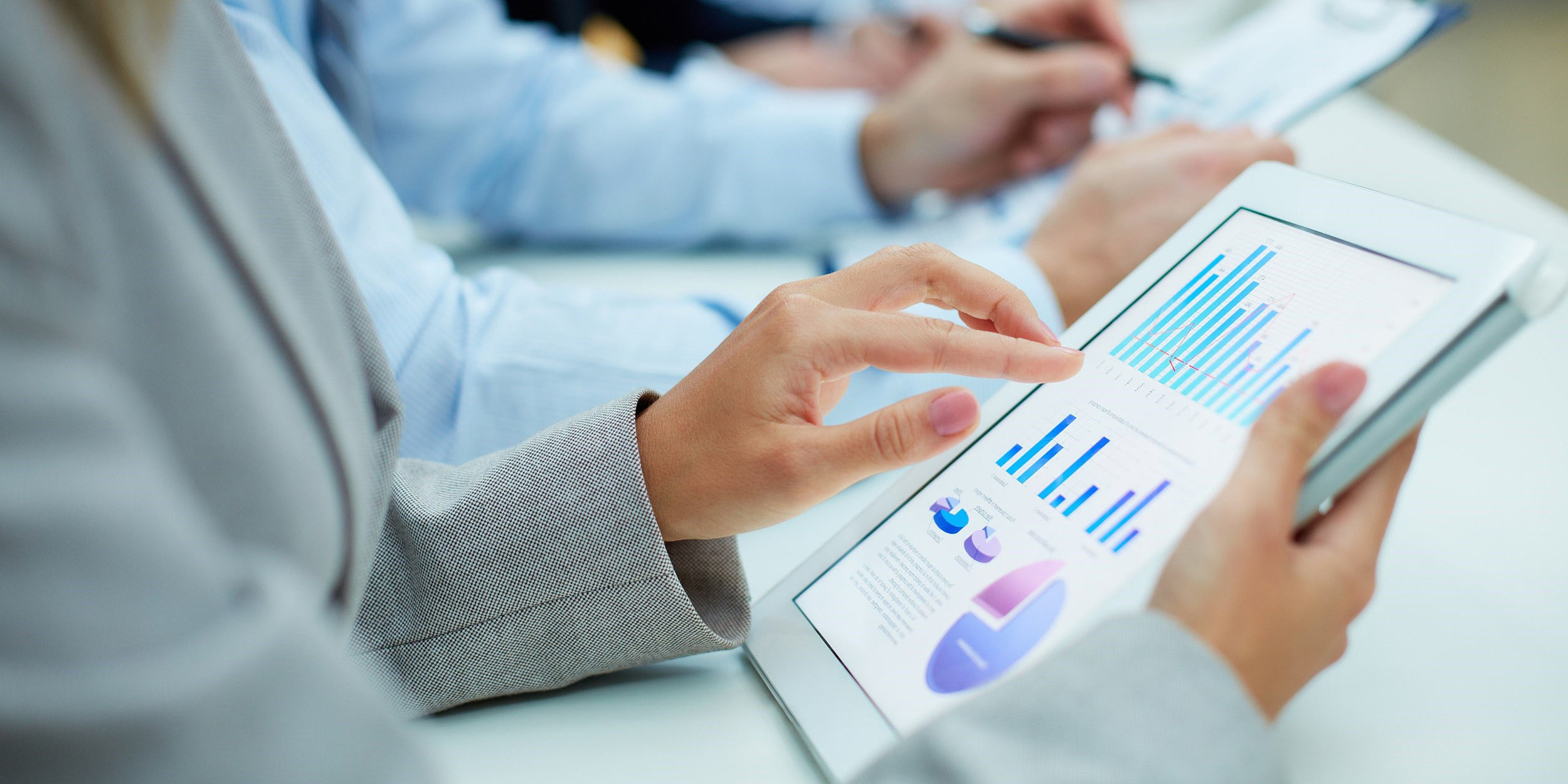 BannerWithHighLights  Who we are