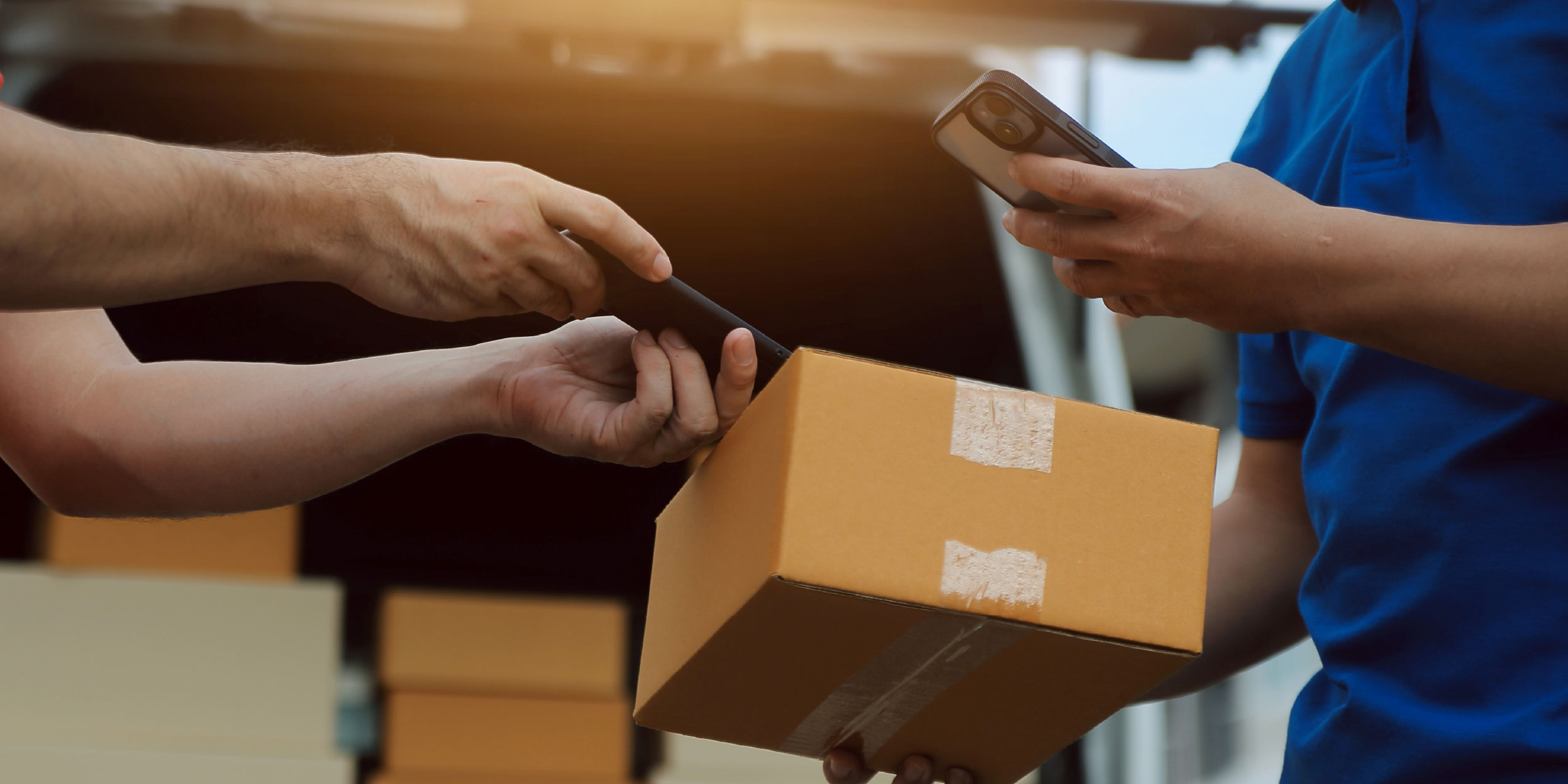 PromoCardWithHighlights  Manage and control online spend