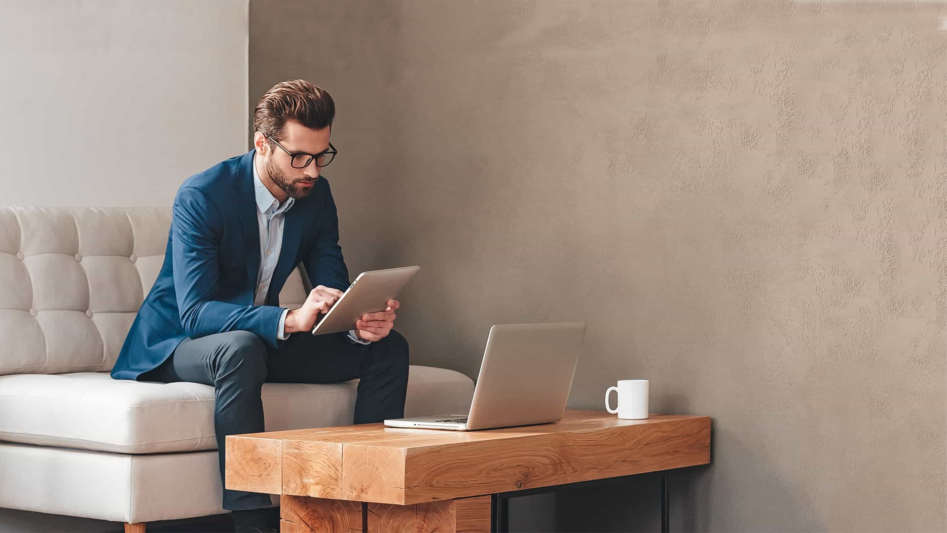 PromoCardWithHighlights smartTRADE