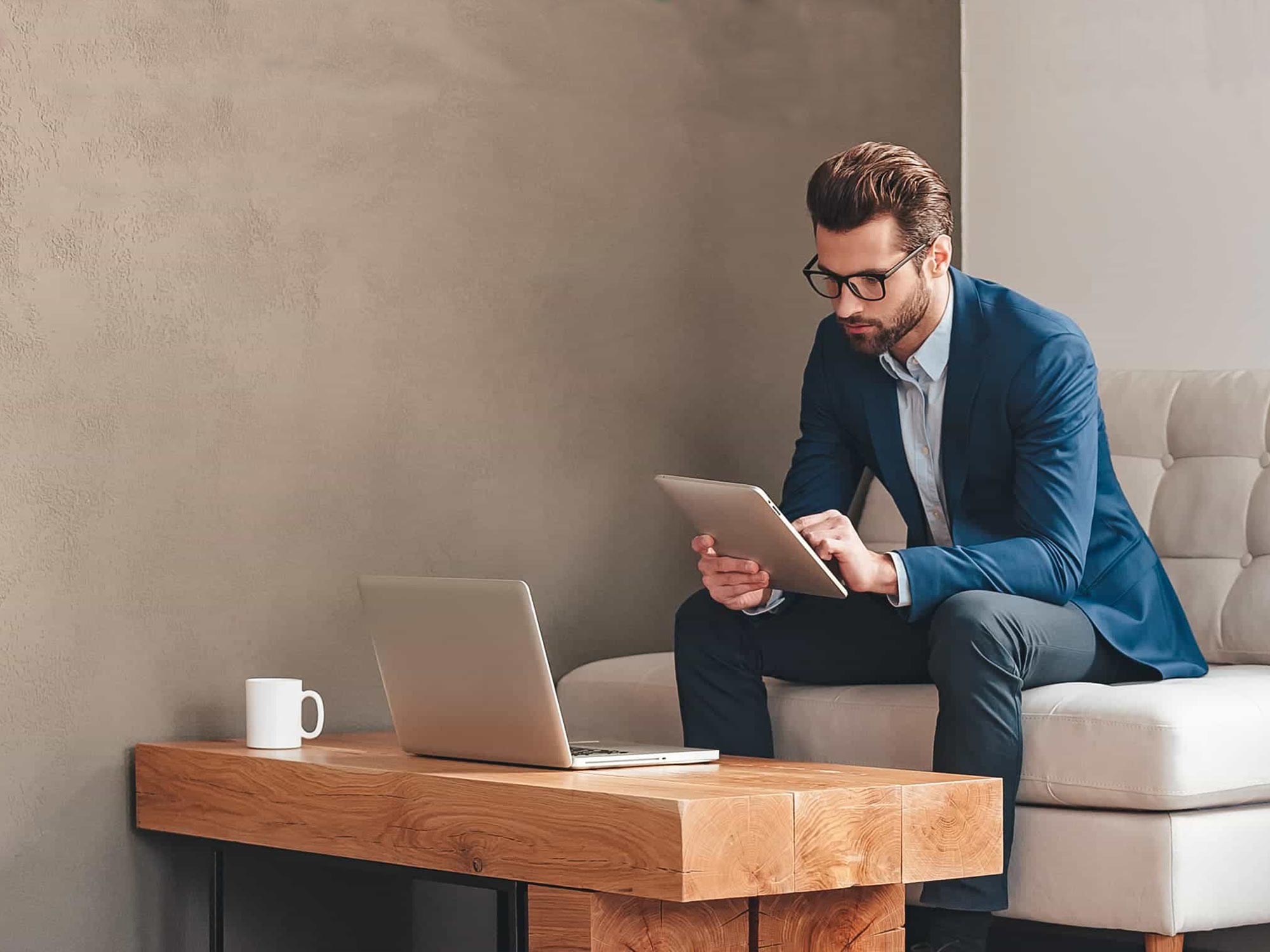 BannerWithHighLights  smartTRADE  Your Online Trade Hub