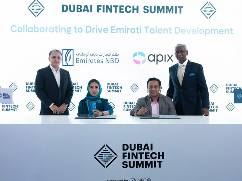 بنك الإمارات دبي الوطني يتوسع في برنامج "روّاد" دولياً، بالتعاون مع شركة أبيكس سنغافورة