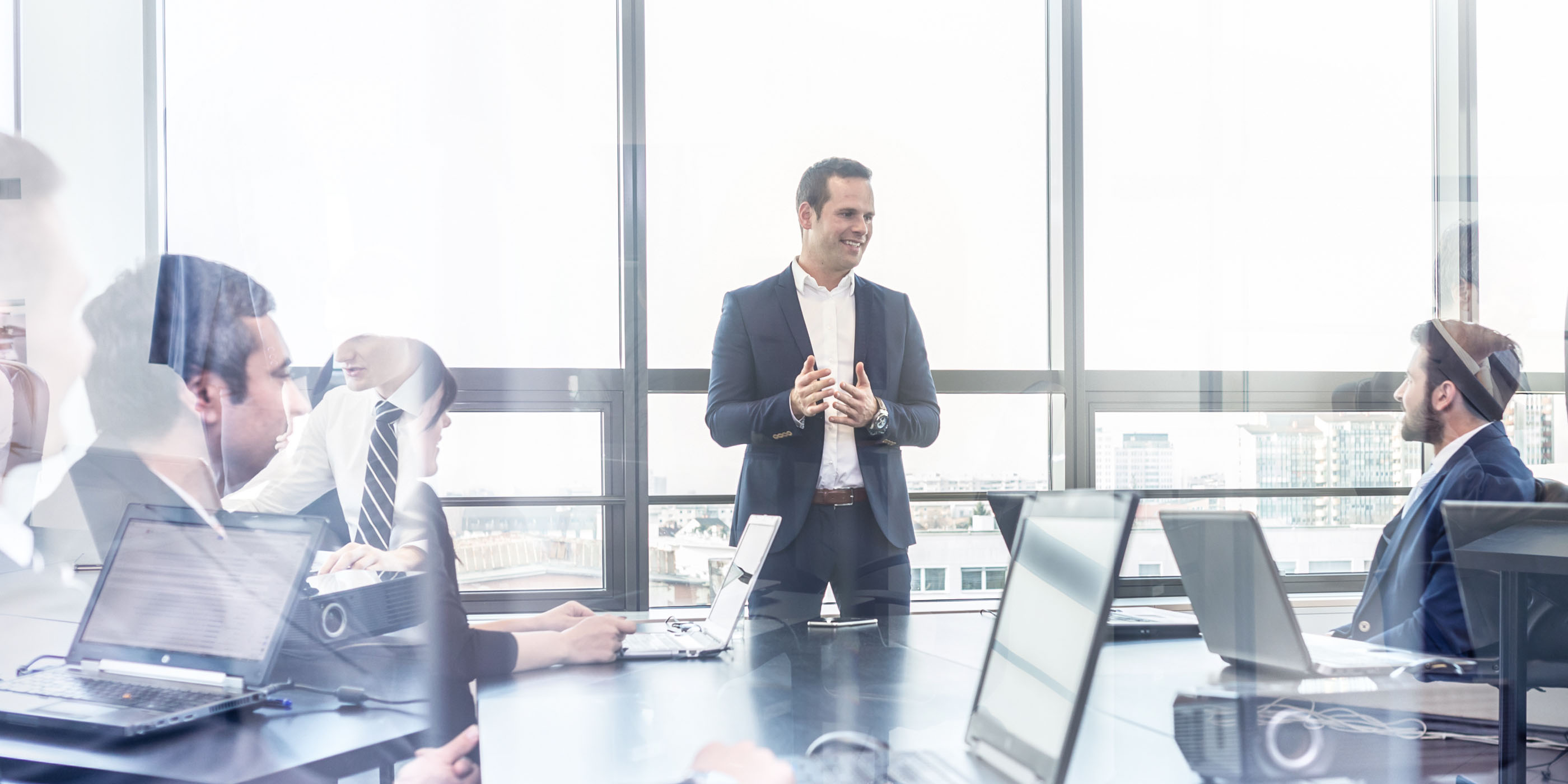 BannerWithHighLights  Meet the team