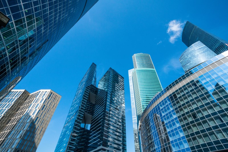 We express tactical caution ahead of a crucial week